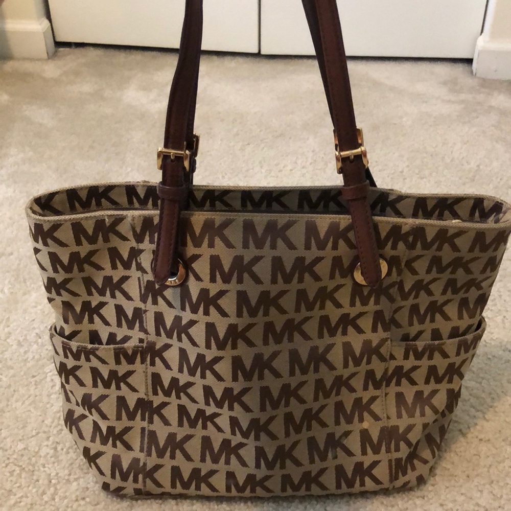 BRAND NEW MICHAEL KORS BAG